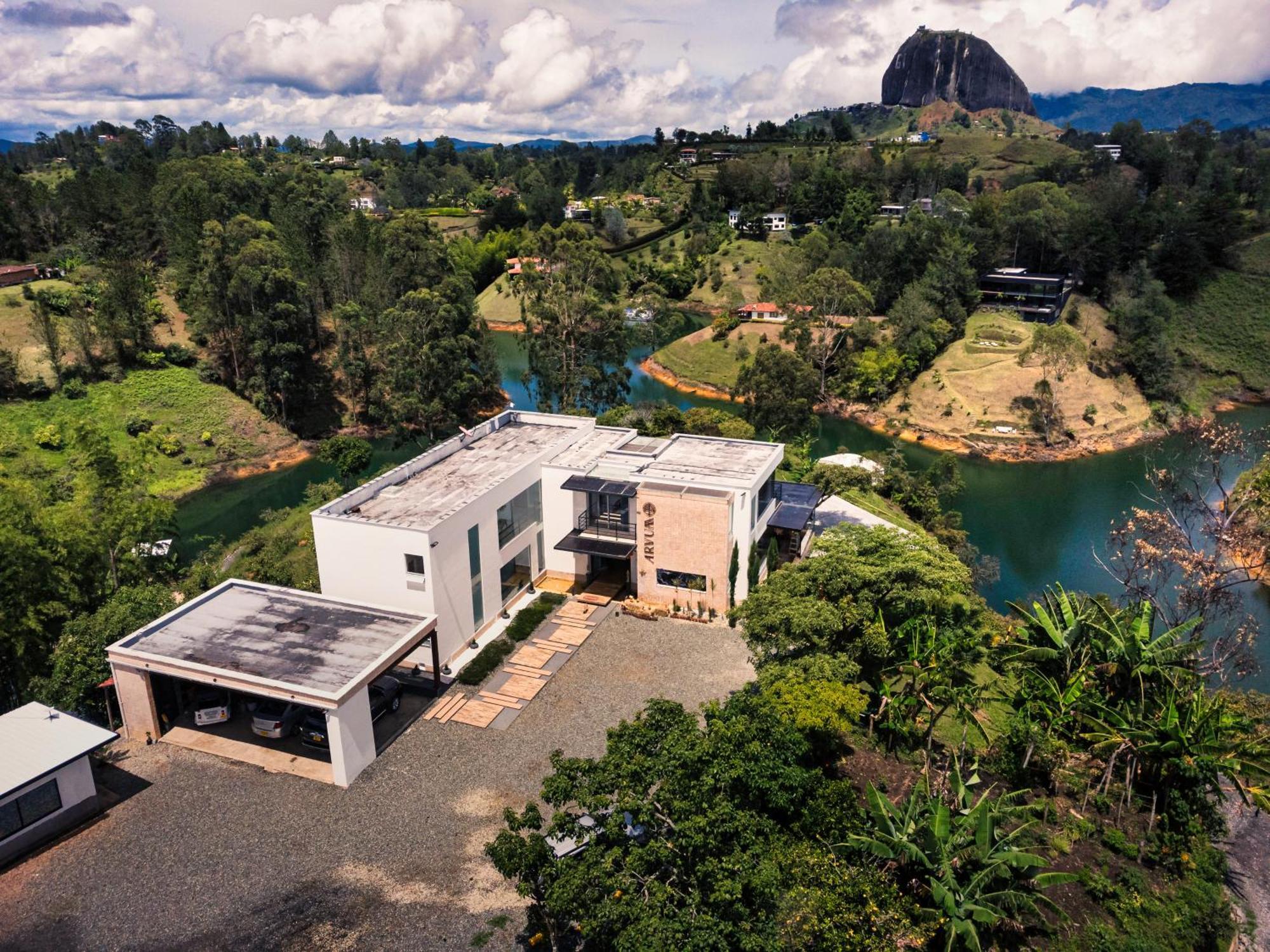 Arvum Hotel Boutique Guatape Exterior photo